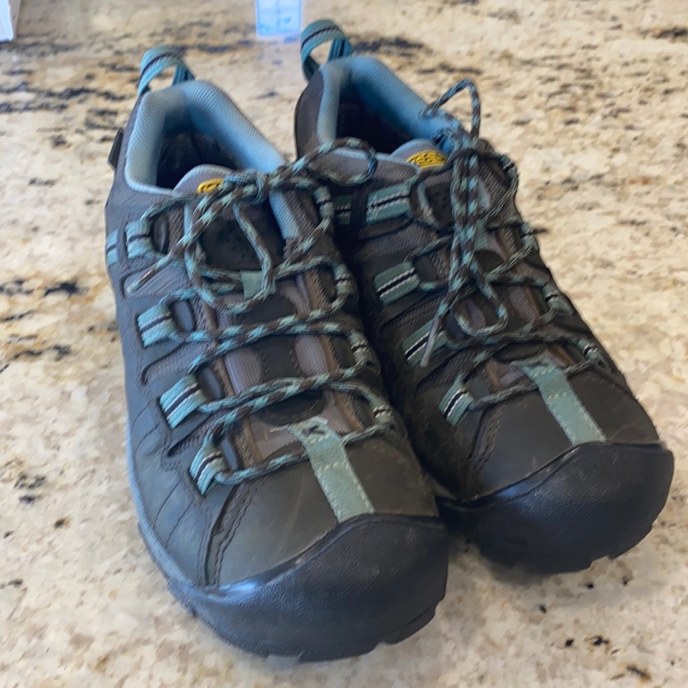 Keen Targhee II Waterproof Hiking Shoe- 9